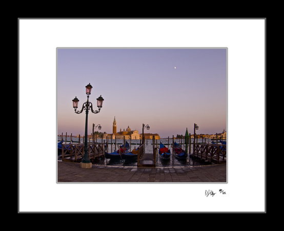 Evening Time Gondolas - Venice, Italy (7377_Evening_Gondolas) - Damian Kolbay Photography
